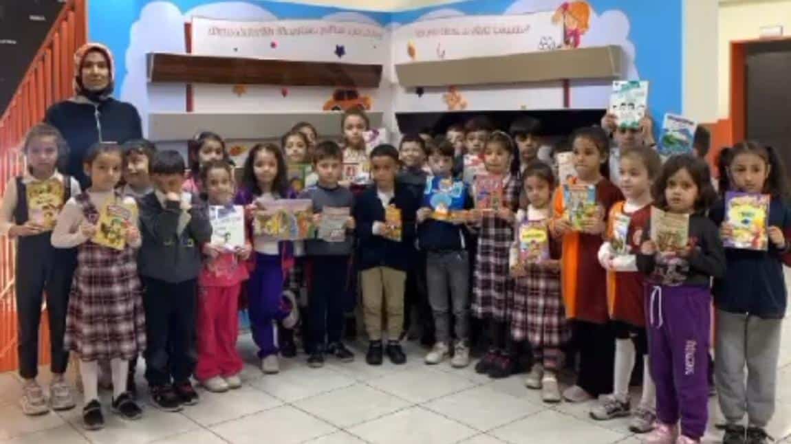 Ben Okuyorum İstanbul Okuyor Projesi Kapsamında 1-F Sınıfından Kitap Okuma Etkinliği